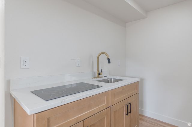 6657 S KENTUCKY DR, West Jordan, UT 84084