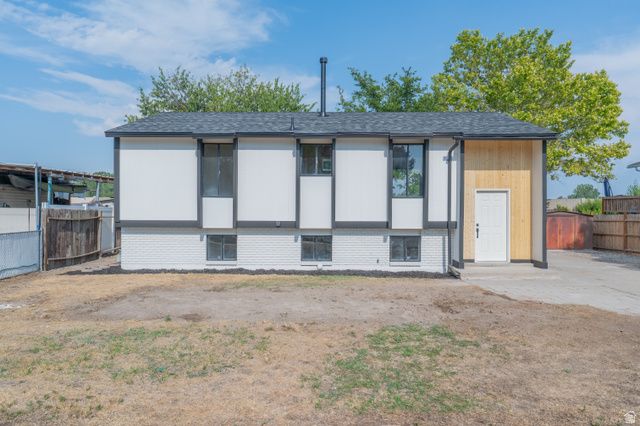 6657 S KENTUCKY DR, West Jordan, UT 84084