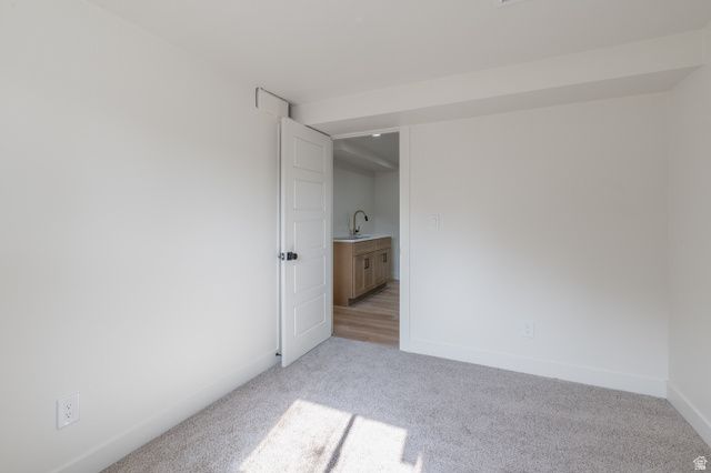 6657 S KENTUCKY DR, West Jordan, UT 84084