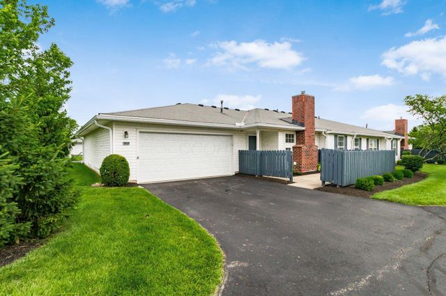 8351 Greyhawk Circle, Columbus, OH 43240