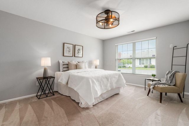8351 Greyhawk Circle, Columbus, OH 43240