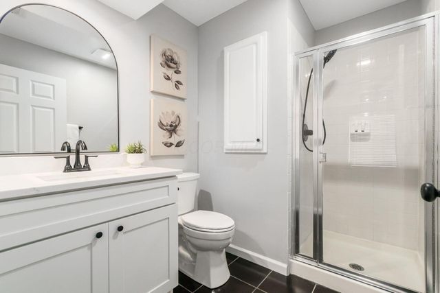 8351 Greyhawk Circle, Columbus, OH 43240
