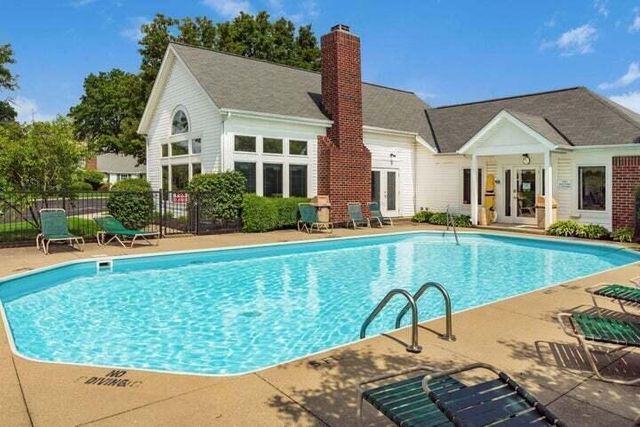 8351 Greyhawk Circle, Columbus, OH 43240