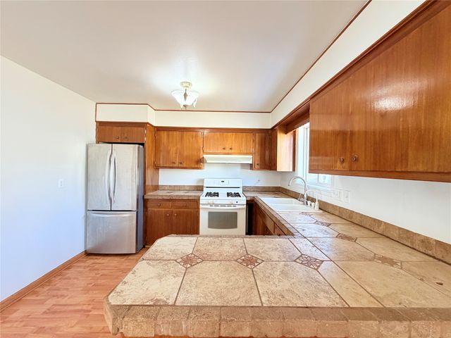 9 Castle Road, Questa, NM 87556