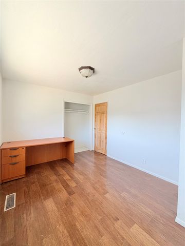 9 Castle Road, Questa, NM 87556