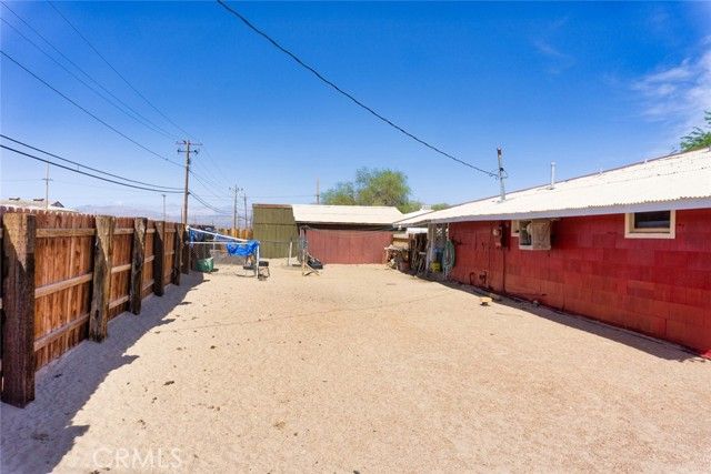 83040 Magnolia Avenue, Trona, CA 93562