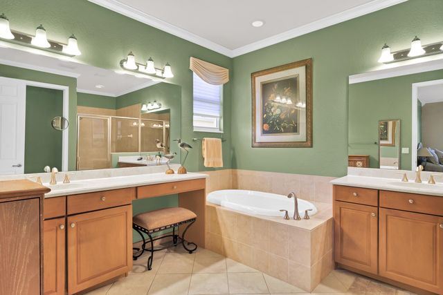 3238 Sussex Way, Vero Beach, FL 32966