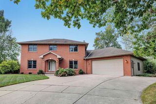 1940 RENAISSANCE COURT, Green Bay, WI 54313
