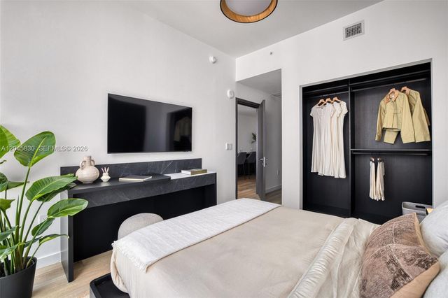 20 NE 11th St 4503, Miami, FL 33132