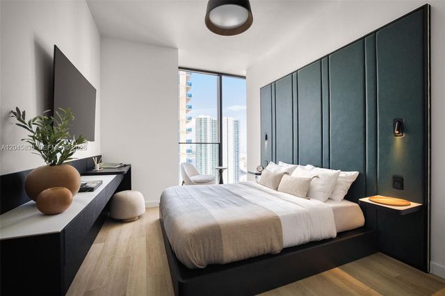 20 NE 11th St 4503, Miami, FL 33132