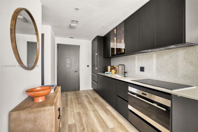 20 NE 11th St 4503, Miami, FL 33132