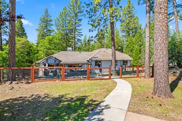 12609-12611 Mindy Ln, Nevada City, CA 95959
