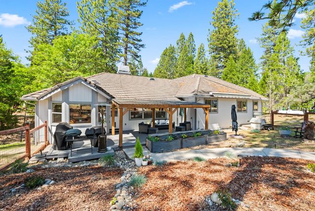 12609-12611 Mindy Ln, Nevada City, CA 95959