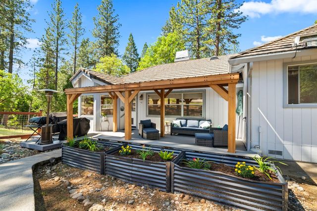 12609-12611 Mindy Ln, Nevada City, CA 95959