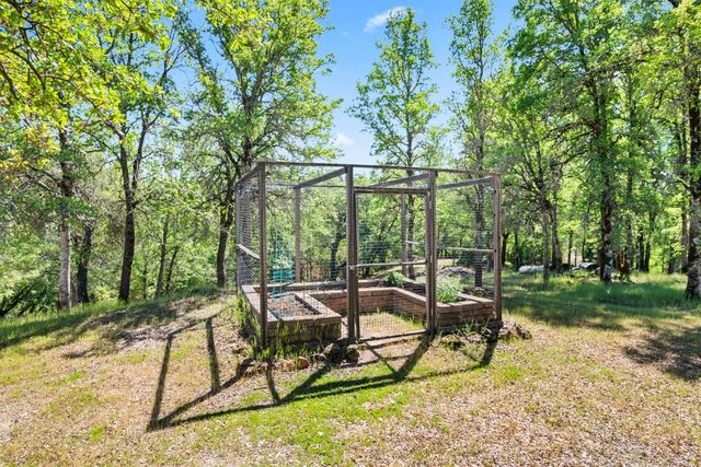 12609-12611 Mindy Ln, Nevada City, CA 95959