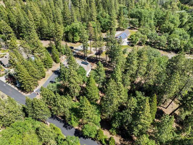 12609-12611 Mindy Ln, Nevada City, CA 95959