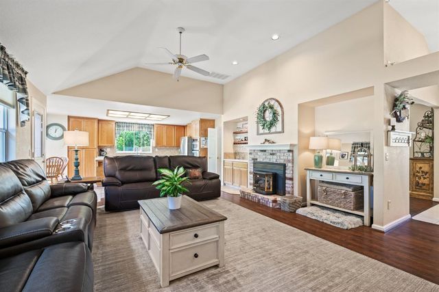 12609-12611 Mindy Ln, Nevada City, CA 95959