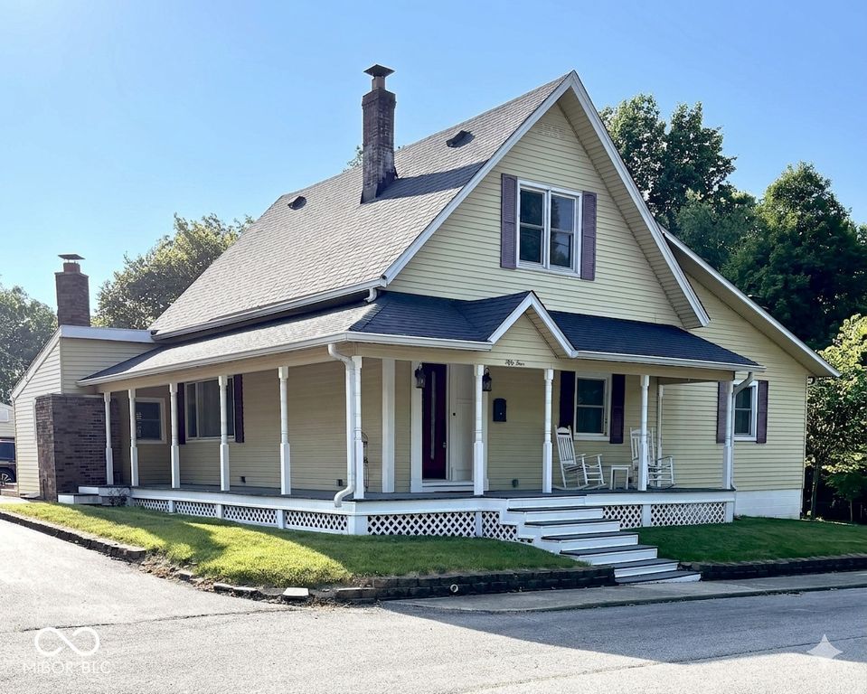 54 Church Street, Southport, IN 46227