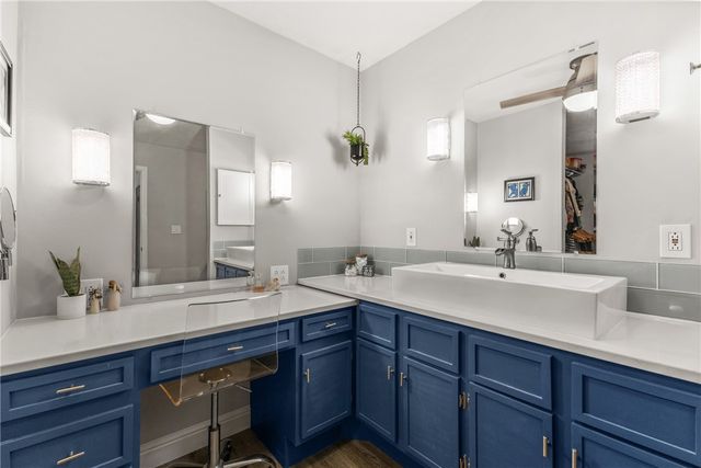 2015 Pinewood Drive, Bryan, TX 77807