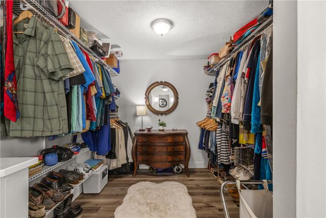 2015 Pinewood Drive, Bryan, TX 77807