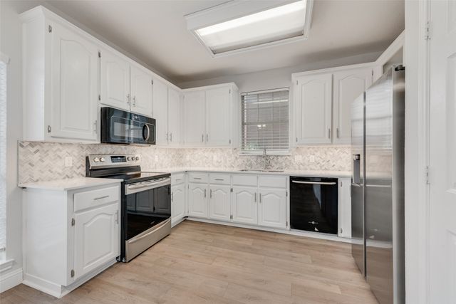 8809 Greenwood Trail, Rowlett, TX 75088