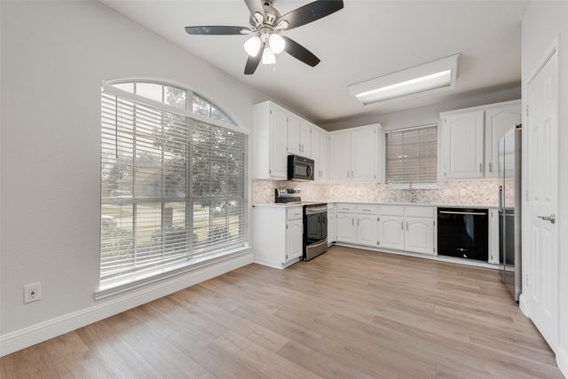 8809 Greenwood Trail, Rowlett, TX 75088