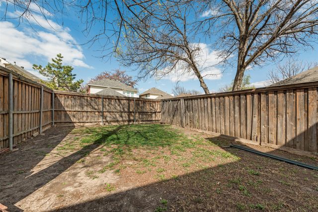 8809 Greenwood Trail, Rowlett, TX 75088