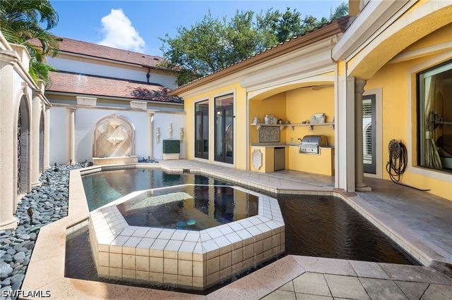 3280 Gordon DR, Naples, FL 34102