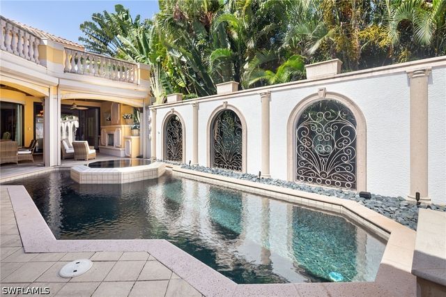 3280 Gordon DR, Naples, FL 34102