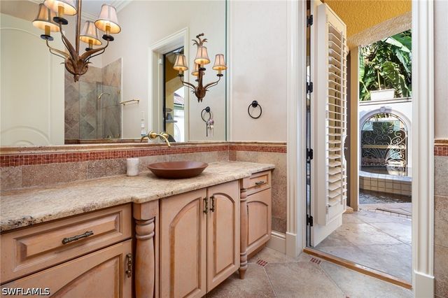 3280 Gordon DR, Naples, FL 34102
