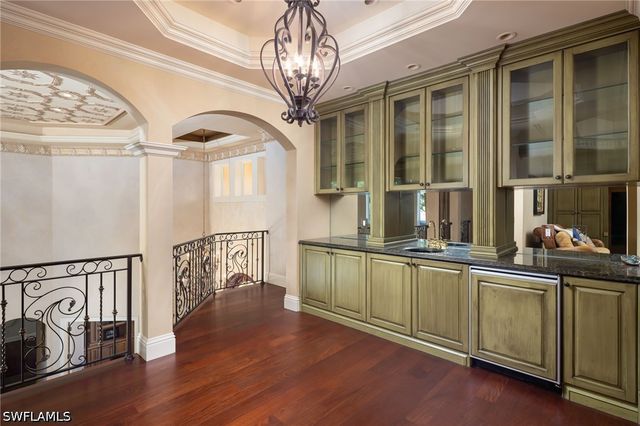 3280 Gordon DR, Naples, FL 34102