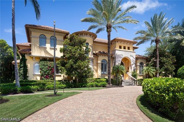3280 Gordon DR, Naples, FL 34102