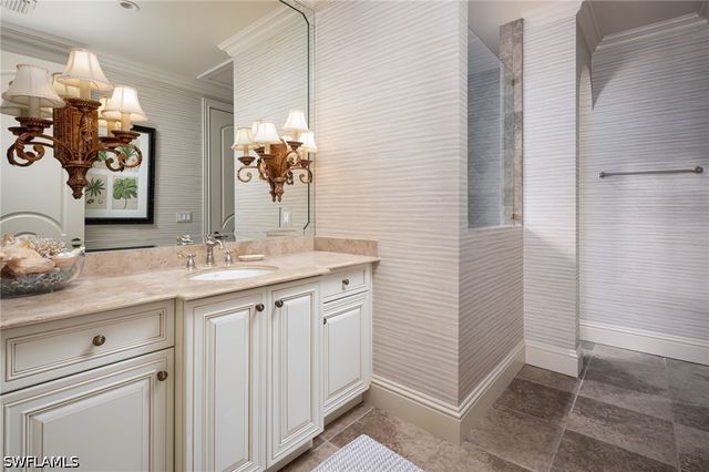3280 Gordon DR, Naples, FL 34102