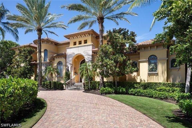 3280 Gordon DR, Naples, FL 34102