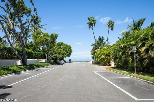 3280 Gordon DR, Naples, FL 34102