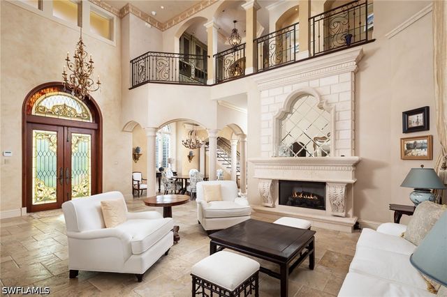 3280 Gordon DR, Naples, FL 34102