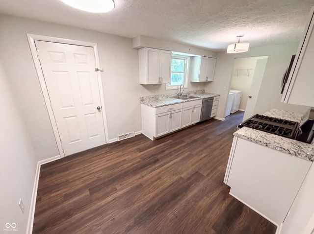 2434 W 67th Street, Indianapolis, IN 46268