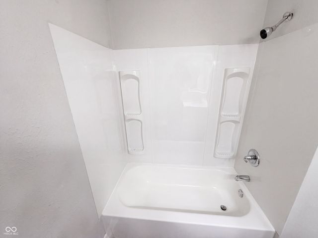 2434 W 67th Street, Indianapolis, IN 46268
