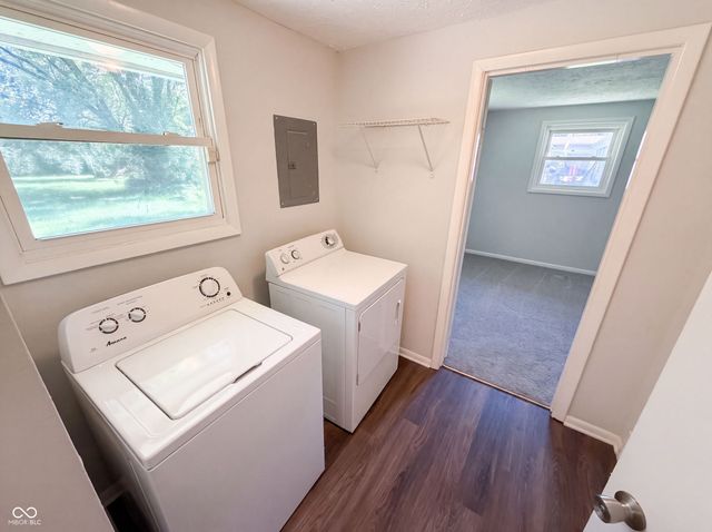2434 W 67th Street, Indianapolis, IN 46268
