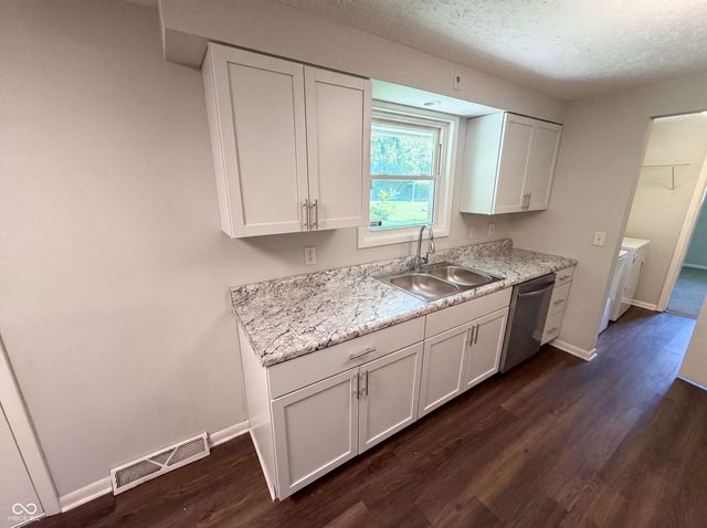 2434 W 67th Street, Indianapolis, IN 46268