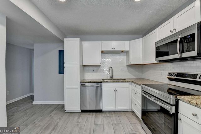 3357 Oak Drive, Snellville, GA 30078