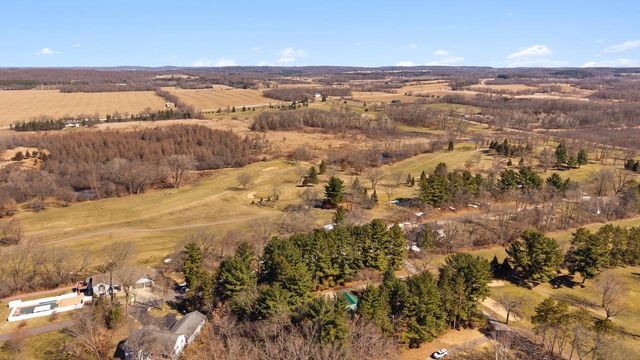 N7589 Lakeside Drive, Portage, WI 53901