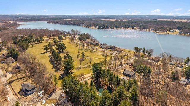 N7589 Lakeside Drive, Portage, WI 53901