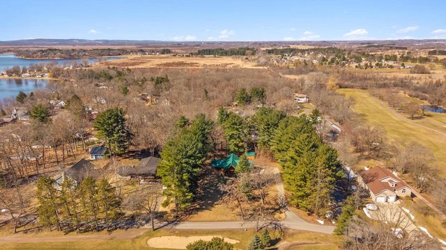N7589 Lakeside Drive, Portage, WI 53901