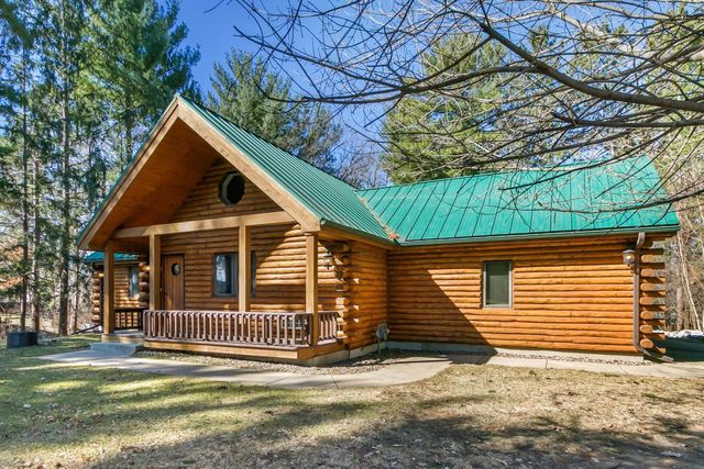 N7589 Lakeside Drive, Portage, WI 53901