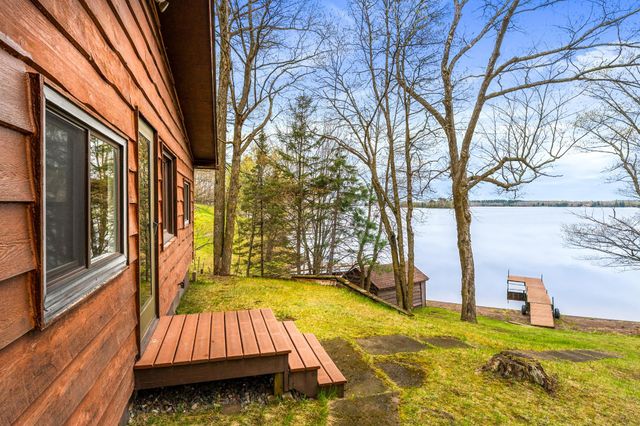 6848 Bear Island Road, Duluth, MN 55803