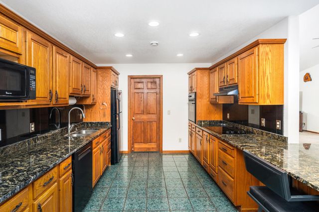 6848 Bear Island Road, Duluth, MN 55803