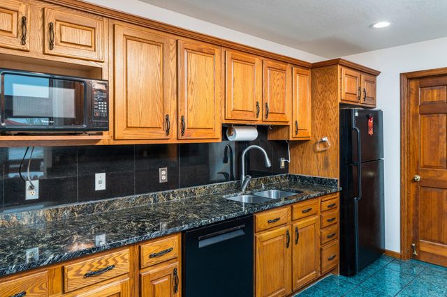 6848 Bear Island Road, Duluth, MN 55803