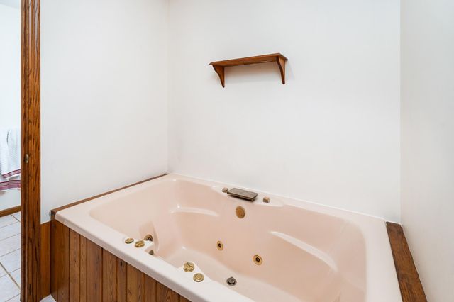 6848 Bear Island Road, Duluth, MN 55803