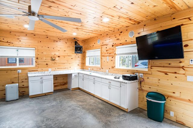 6848 Bear Island Road, Duluth, MN 55803